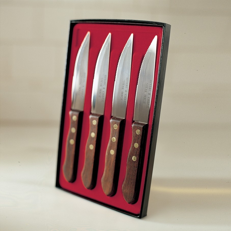 Set of four steak knives (boxed) 